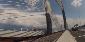Обраха кабелите на Дунав мост 2