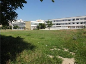 Мъж се обеси в училище в Пловдив