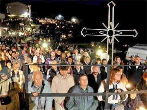 Хиляди вярващи се събират на Кръстова гора