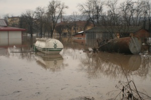 7000 души са евакуирани заради наводнения в Източна Румъния
