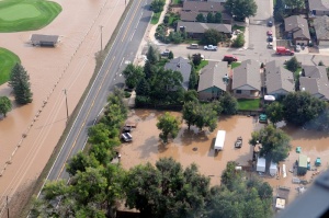 500 души са в неизвестност от наводненията в Колорадо