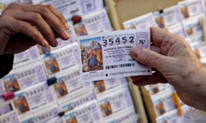 В Испания издирват спечелил 4,7 млн. евро от лотарията – забравил билета след покупката