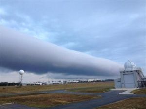 Хоризонтално торнадо шокира жителите на Вирджиния