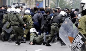 Ожесточени сблъсъци в Гърция заради убит от неонацист ляв активист