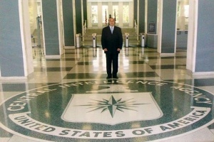 Борисов смая Фейсбук, постна си снимка от ЦРУ