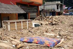 Бурята в Мексико взе 123 жертви, 63 са в неизвестност