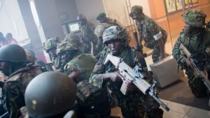Трима кенийски военни са загинали при престрелките в Найроби