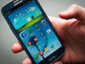 Нови слухове, че Samsung ще използва метал в телефоните си догодина