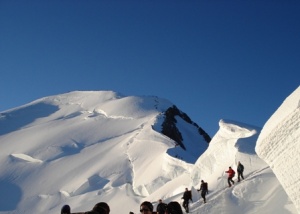 Френски алпинист откри съкровище на ледник