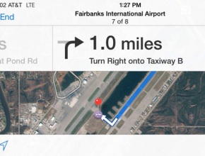 Apple Maps дава указания на шофьори да карат по писта на летище
