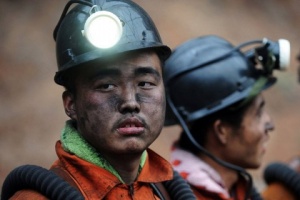 13 работници са блокирани в китайска мина