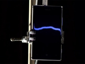 Ето как светкавица зарежда Nokia Lumia 925
