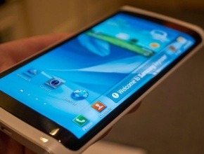 Samsung и LG започват масовото производство на гъвкави дисплеи през октомври