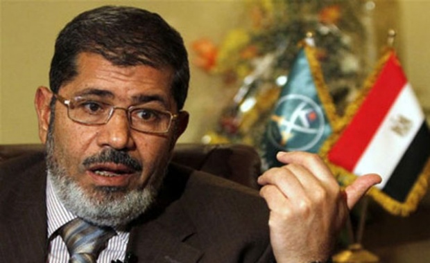 Мурси остава в ареста за още месец
