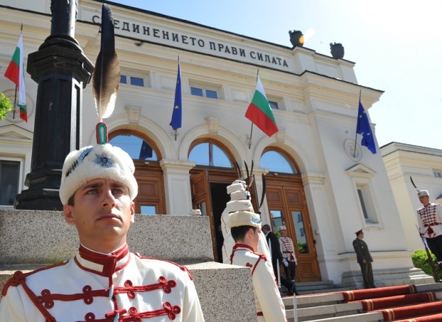 Заседанието в НС не започна – няма кворум