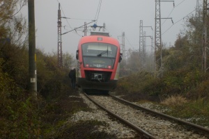 Влак прегази двама мъже край Батановци