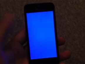В някои случаи iPhone 5s се рестартира със син екран