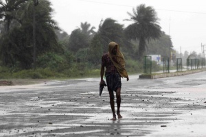 Циклона "Файлин" отнел живота на 14 души в Индия