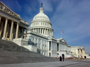Чиновници щурмуваха Конгреса във Вашингтон