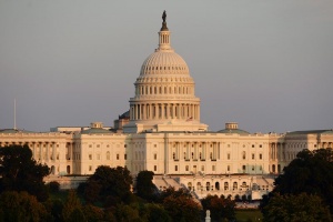 Републиканците в САЩ гласуват за вдигане тавана на дълга до 7 февруари