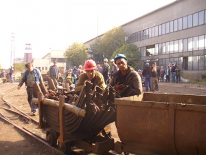 Протестиращите миньори излизат от мината, ще си получат заплатите