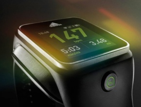 И Adidas представи умен часовник с Android