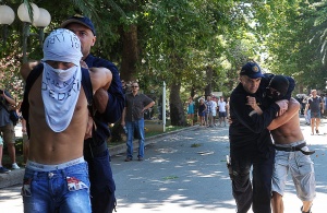 Гей парадът в Черна гора прати 60 души в ареста