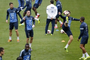 Скандал във Франция - Рибери нападнал Улие