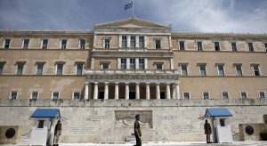 Парламентът на Гърция спря финансирането на „Златна зора”