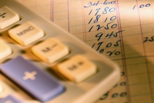 Когато и вълкът е гладен, и агнето е изядено!