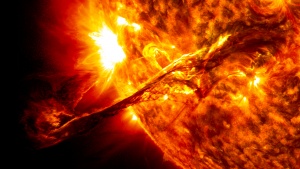 Отчетоха най-мощното изригване на Слънцето за полугодието