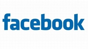 Момиче се самоуби, защото й забранили „Фейсбук"