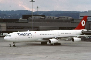 Два самолета се удариха на летище "Ататюрк"