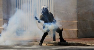 Турската полиция е използвала сълзотворен газ срещу демонстранти