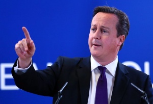 Великобритания да каже "не" на източноевропейските имигранти, настоява Камерън