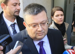 Цацаров координира с ОЛАФ разследвания за злоупотреби