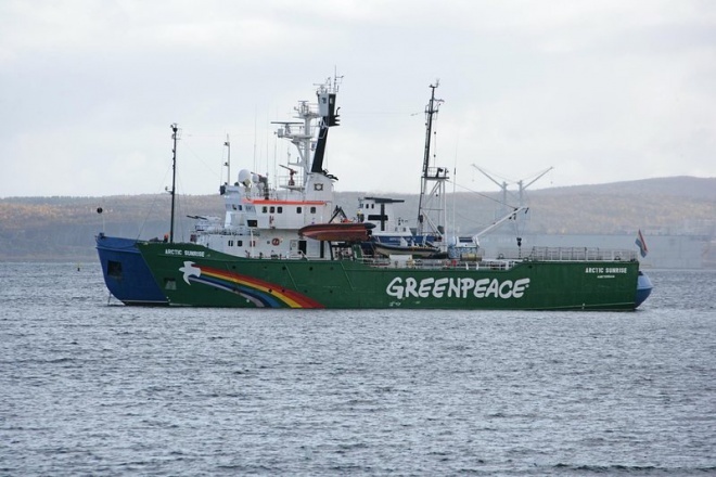 Холандия започва дело срещу Русия за екипажа на "Арктик Сънрайз"