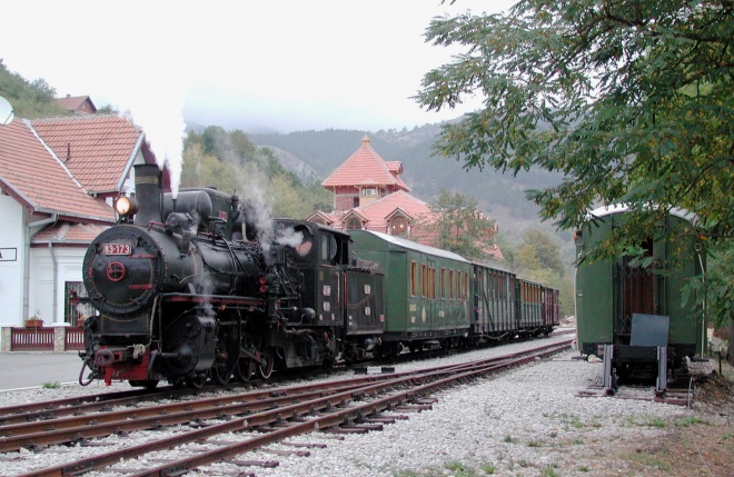Луксозен ретро влак тръгва на обиколка из България