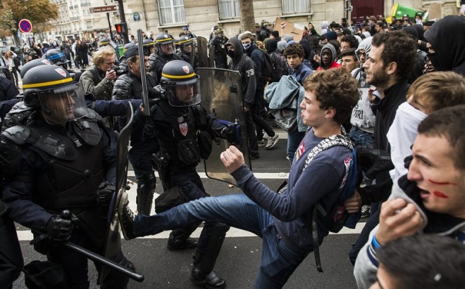 Френските ученици в масов протест срещу депортации