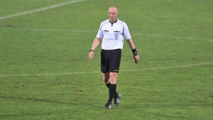 Спряха правата на скандалния рефер от "Черно море - ЦСКА"