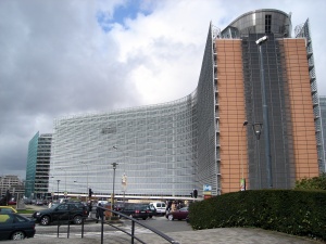 ЕК прогнозира слабо икономическо възстановяване в ЕС