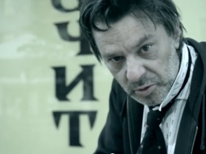 Скандал! Мариан Вълев рекламира хероин