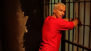 Део иска пари, за да го снимат с приятелката му