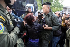 Сблъсъци между полиция и протестиращи в Гърция