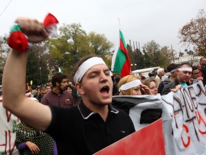 Студенти от страната окупират Парламента във вторник