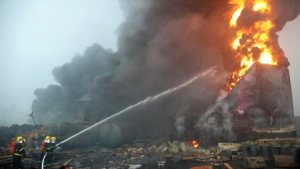 Шест загинали след експлозия в завод в Китай