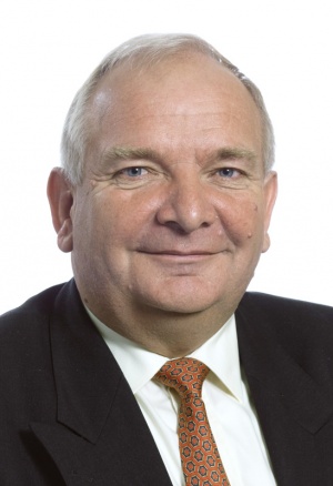 Джоузеф Дол бе избран за председател на ЕНП