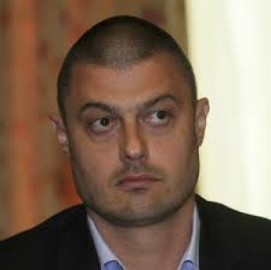 Бареков: ГЕРБ са СИК, Борисов – развилнял се мутрафон