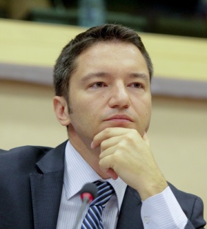 Вигенин: Започваме да довеждаме нещата до абсурд