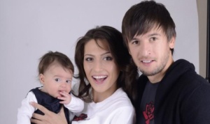 „Мис България 2010“ чака второ бебе от Дарко